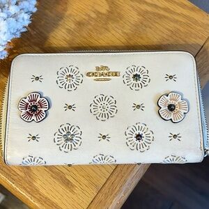 Coach Wallet with flowers